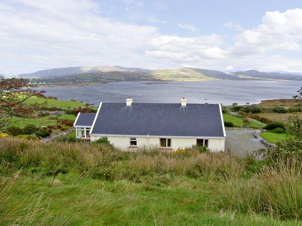 Lough Currane Cottage วอเตอร์วิลล์ ภายนอก รูปภาพ